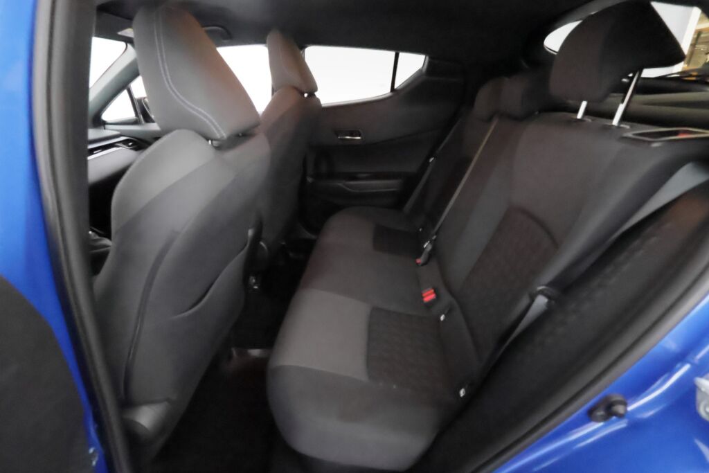 Toyota C-HR 2021 Sininen