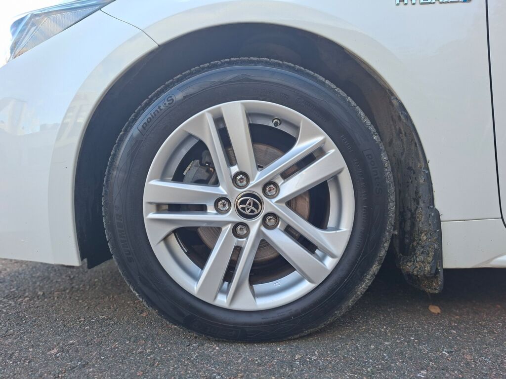 Toyota Corolla 2021 Valkoinen