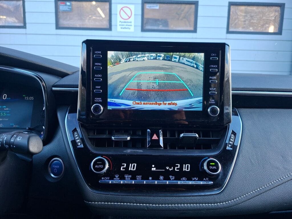 Toyota Corolla 2021 Valkoinen