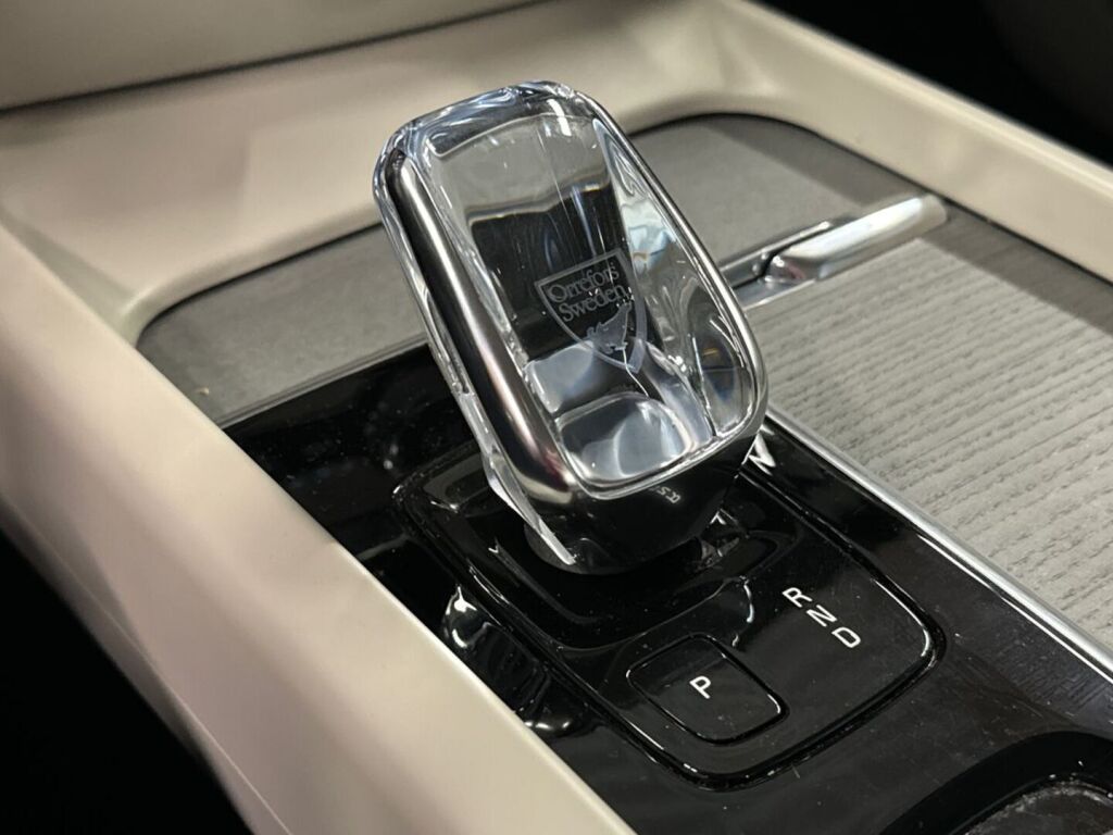 Volvo S60 2021 Musta