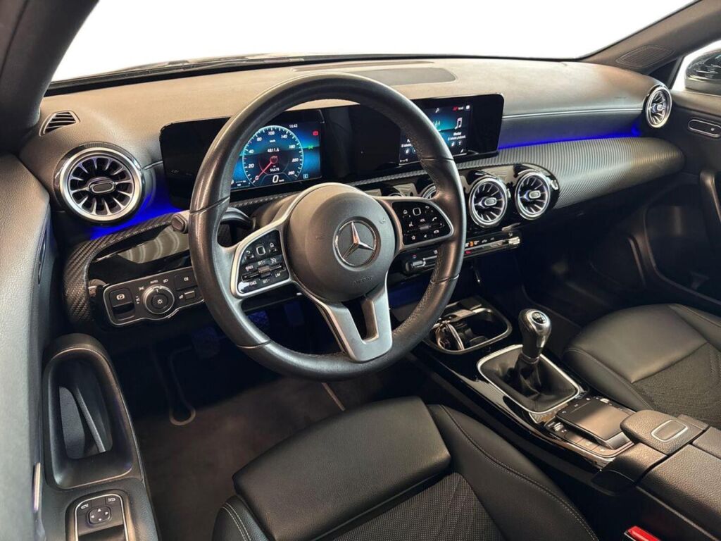 Mercedes-Benz A 2021 Musta