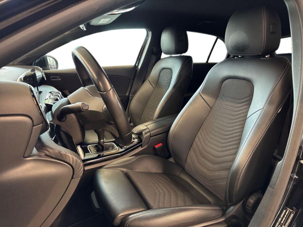 Mercedes-Benz A 2021 Musta