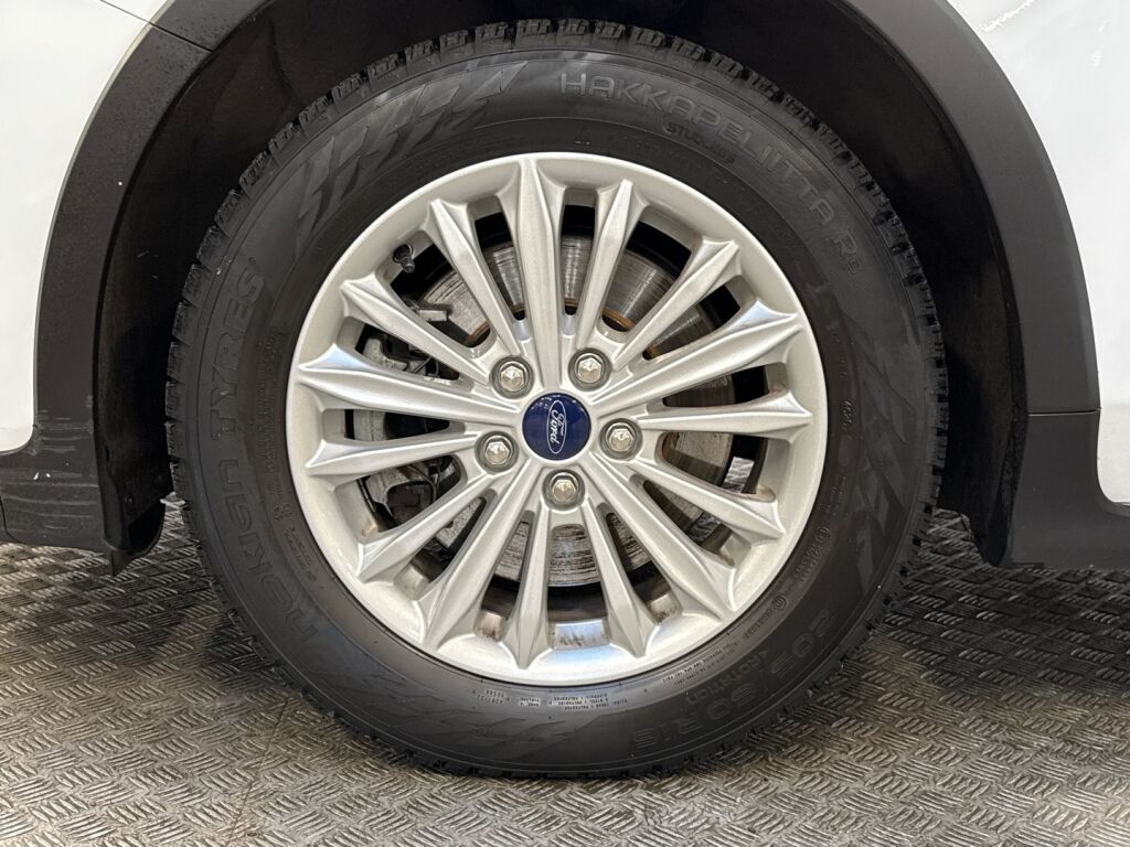 Ford Focus 2021 Valkoinen