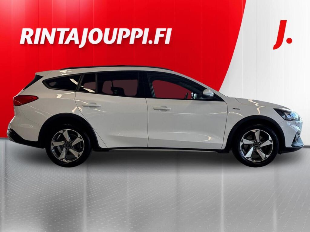 Ford Focus 2021 Valkoinen