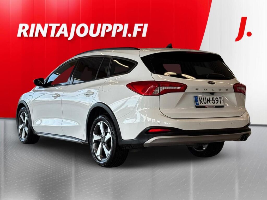 Ford Focus 2021 Valkoinen
