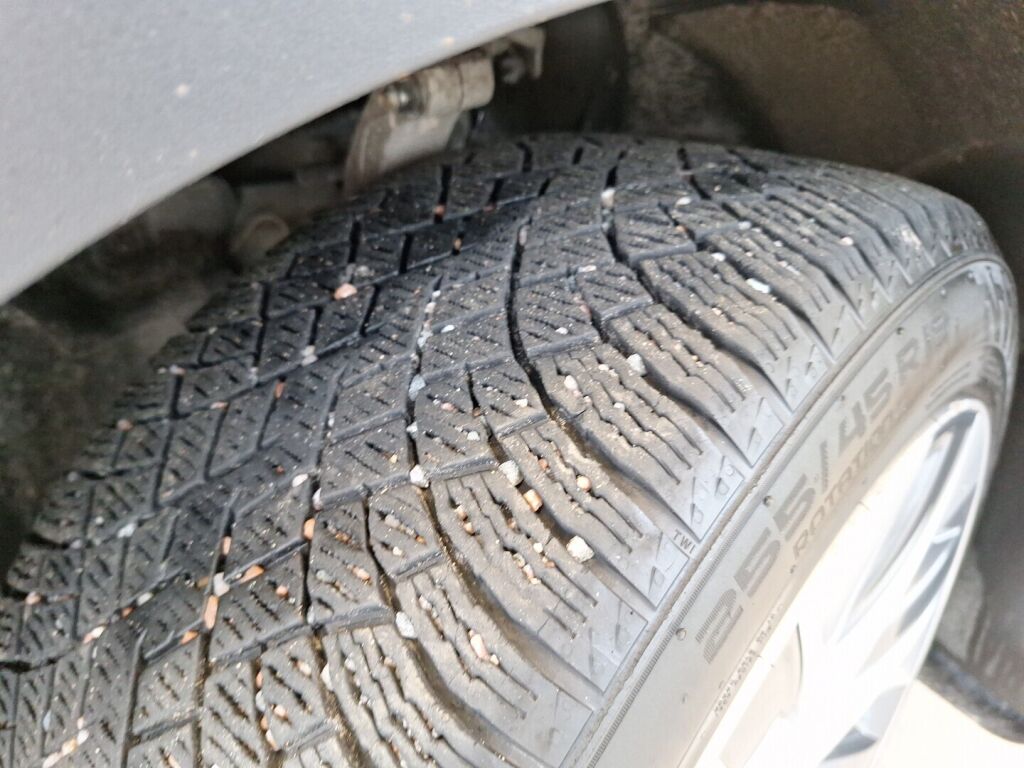 Tesla Model Y 2022 Musta