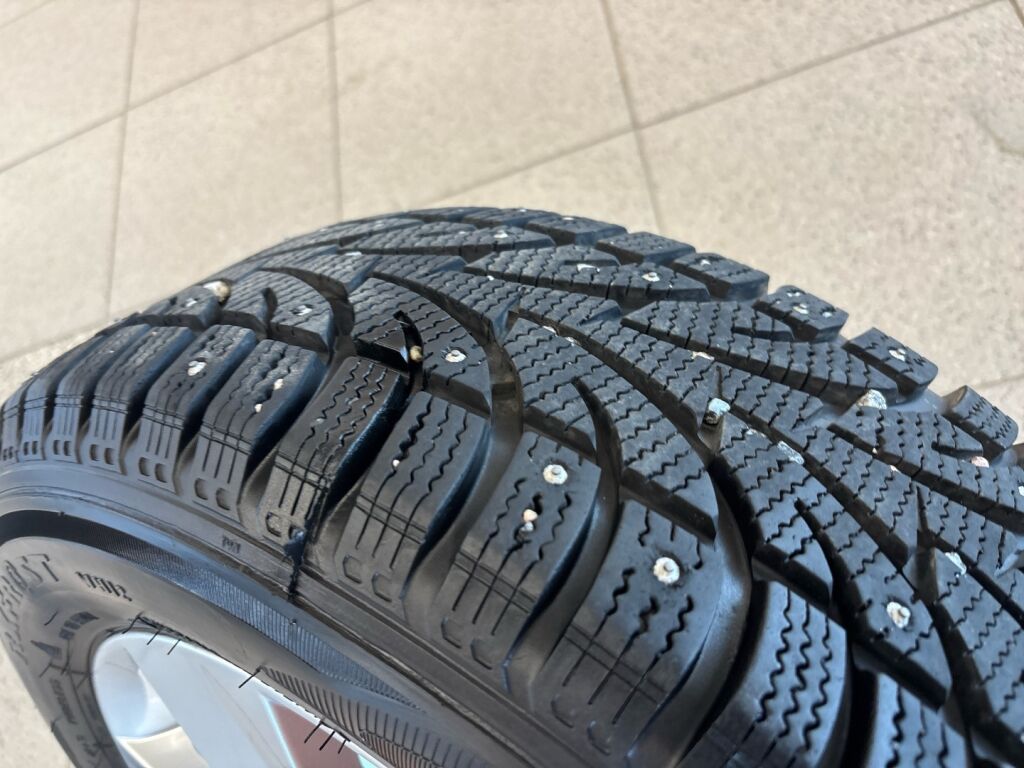 Skoda Superb 2016 Musta