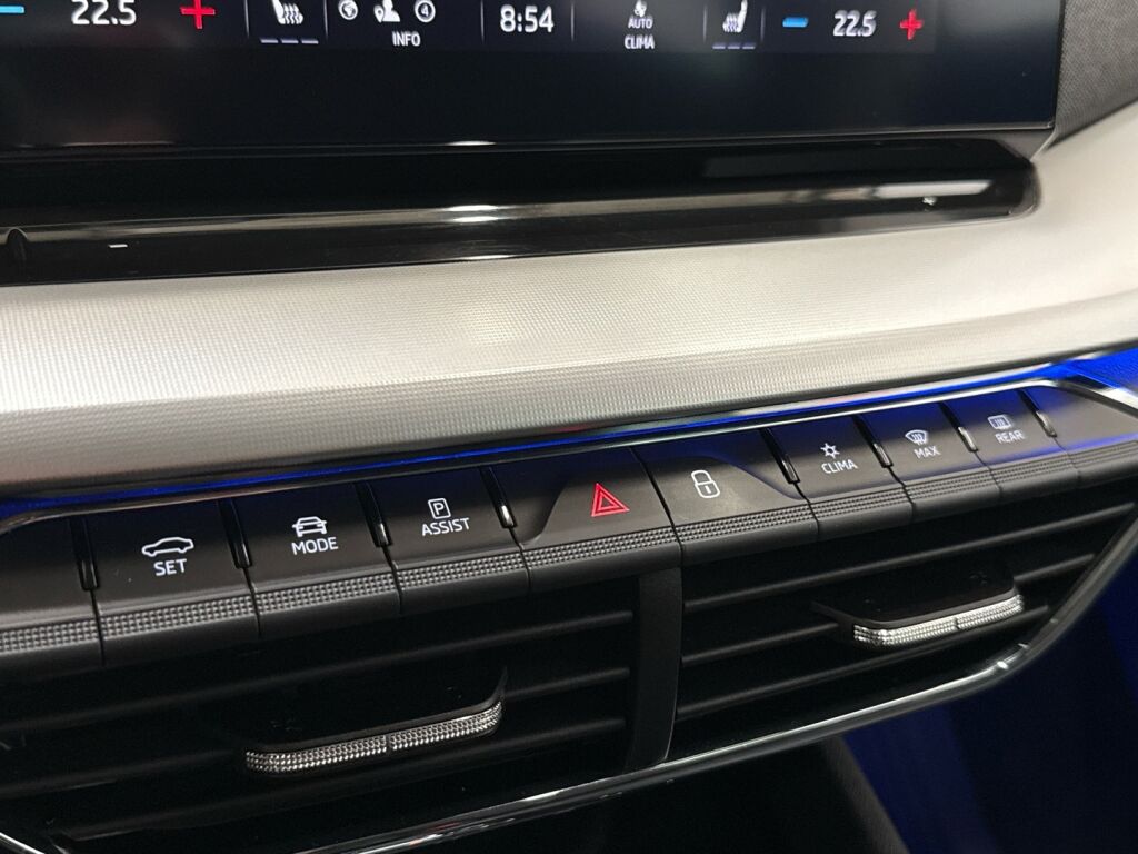 Skoda Octavia 2022 Valkoinen