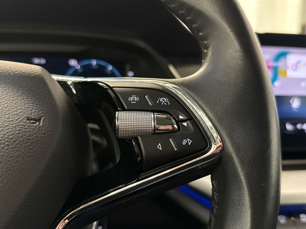 Skoda Octavia 2022 Valkoinen