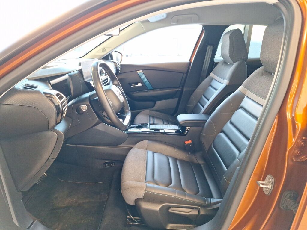 Citroen C4 2022 Punainen