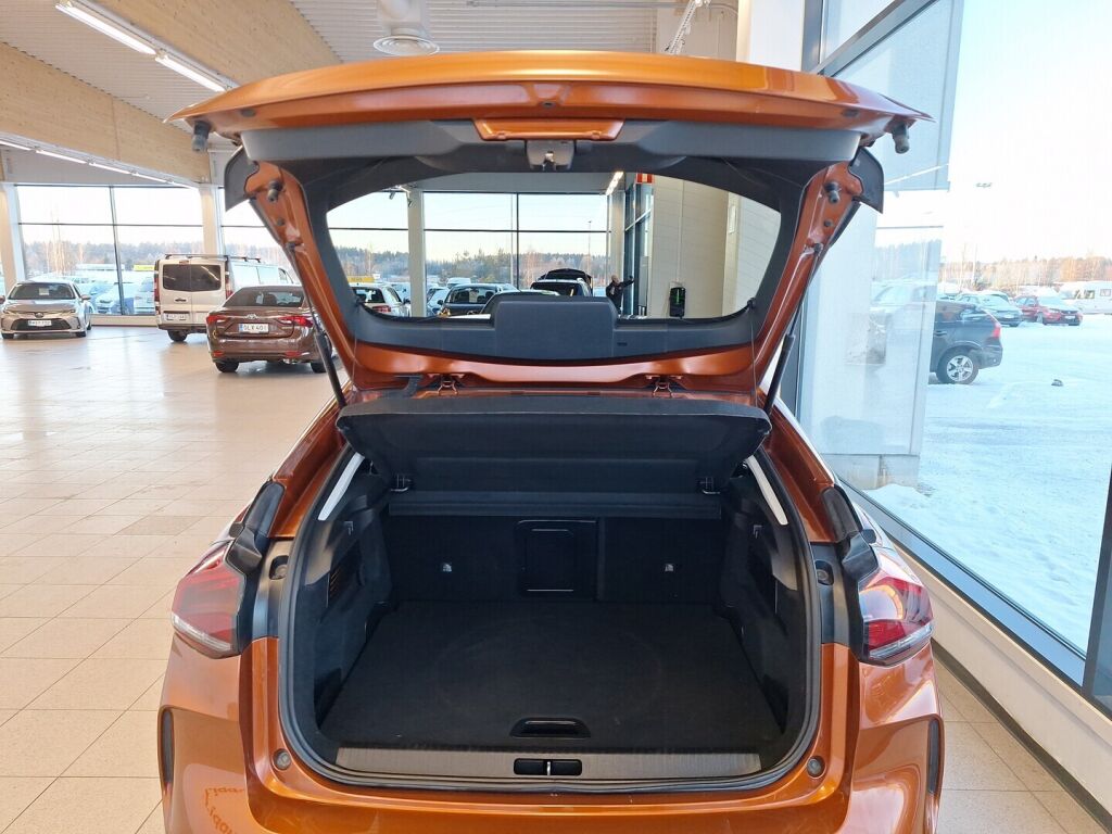 Citroen C4 2022 Punainen