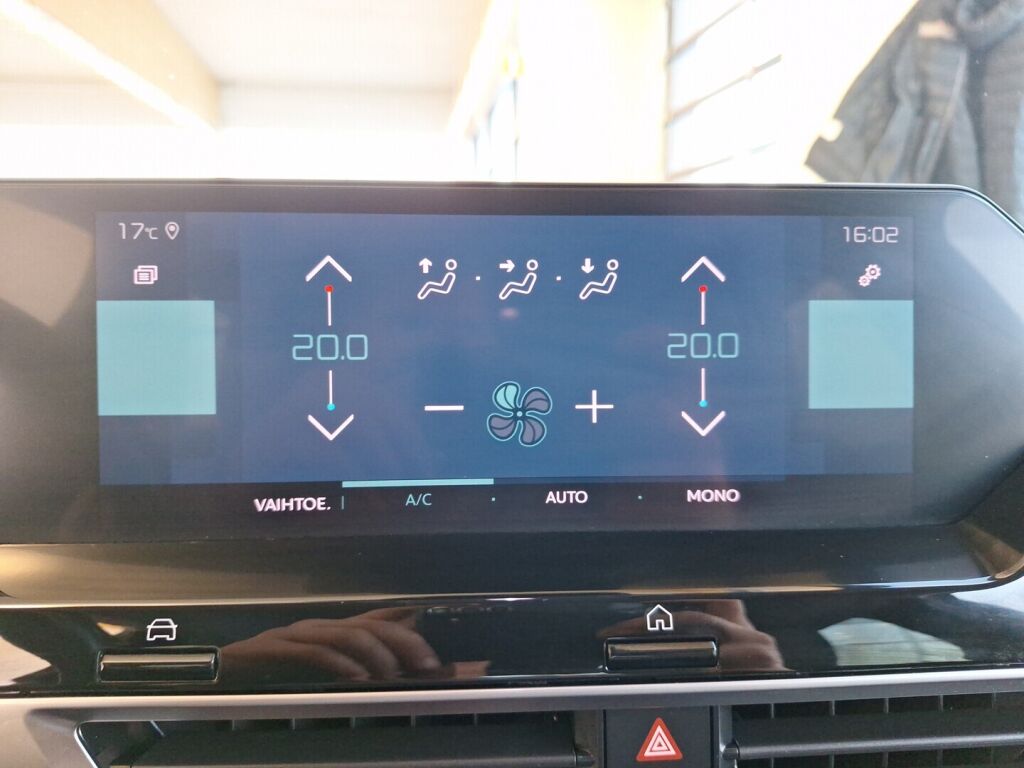 Citroen C4 2022 Punainen