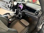 Mini Hatchback 2022 Musta