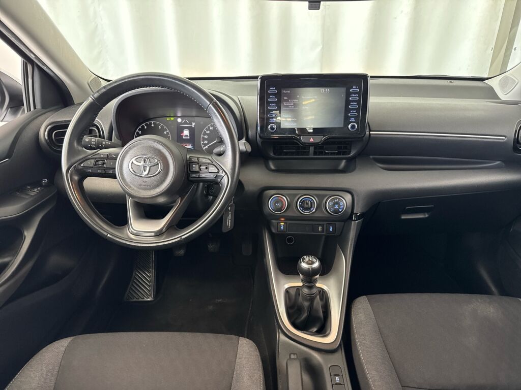 Toyota Yaris 2022 Valkoinen