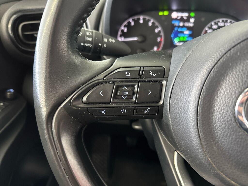 Toyota Yaris 2022 Valkoinen