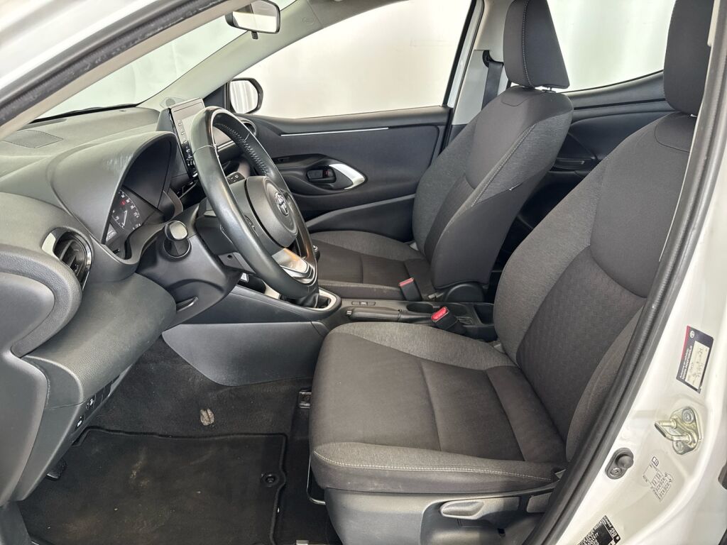 Toyota Yaris 2022 Valkoinen