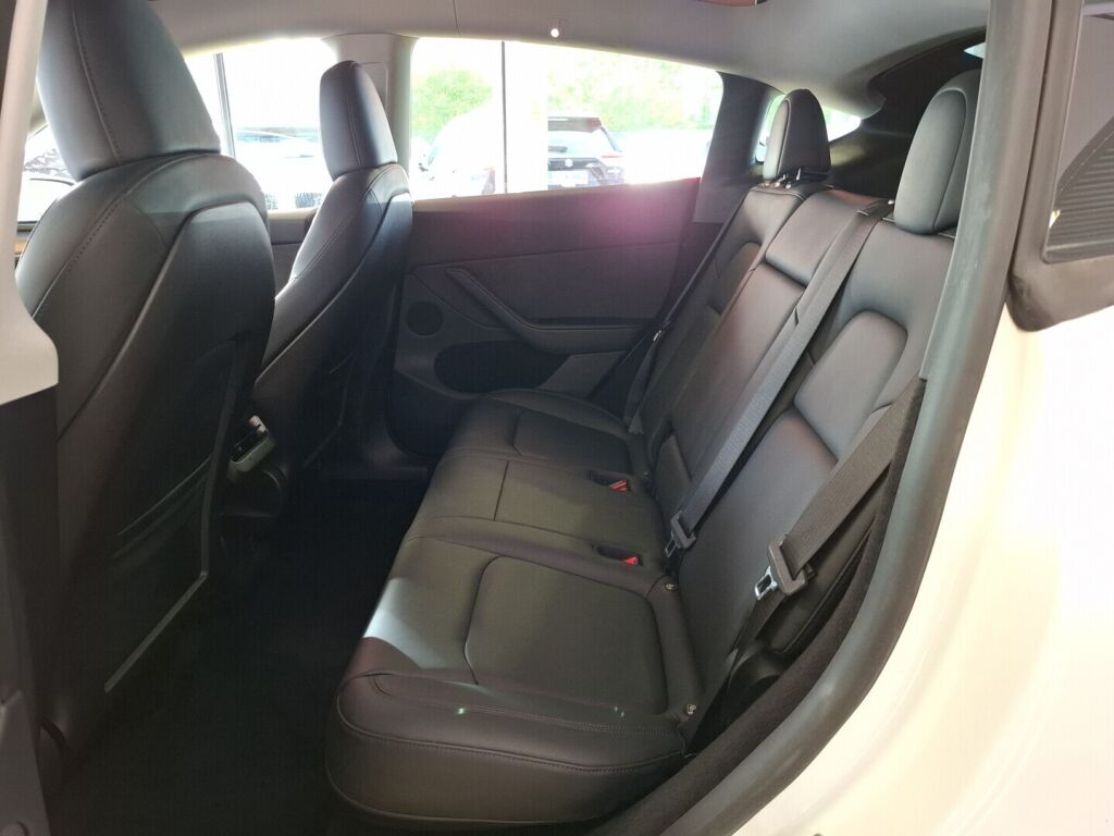 Tesla Model Y 2022 Valkoinen