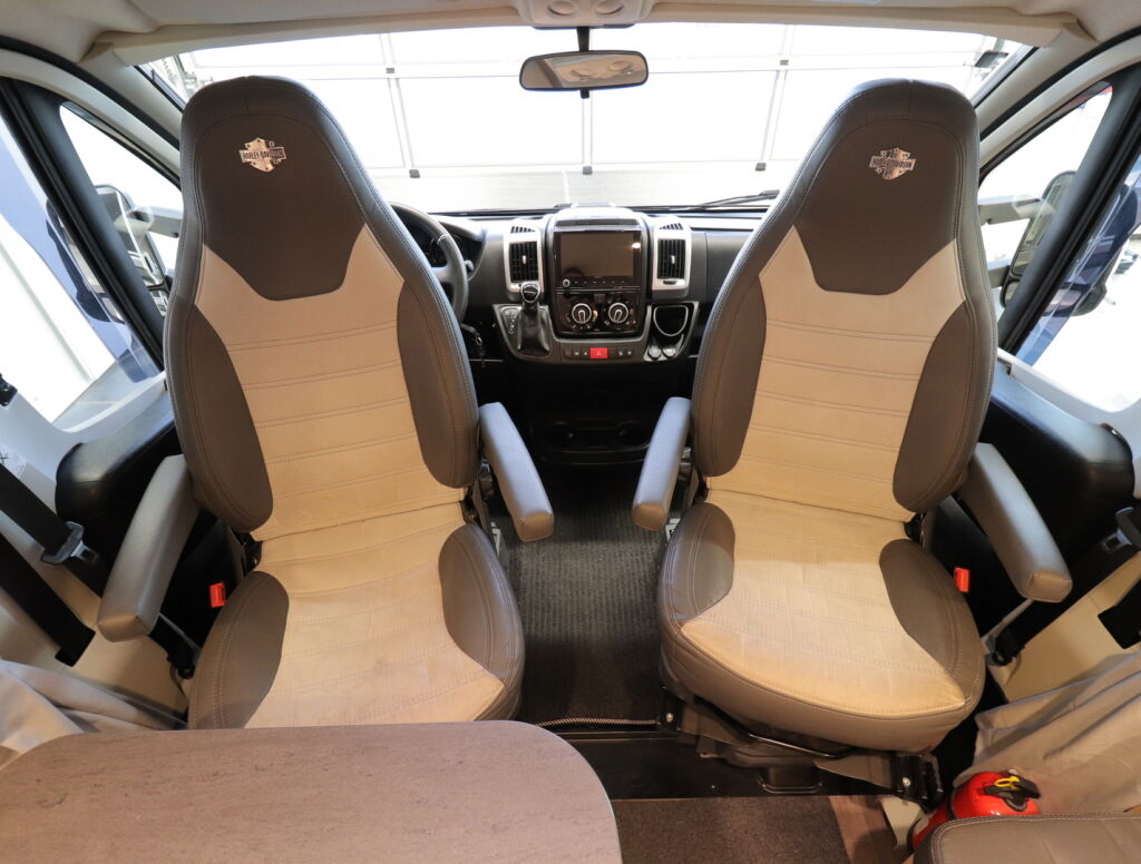 Sunlight T 68 2021 Valkoinen