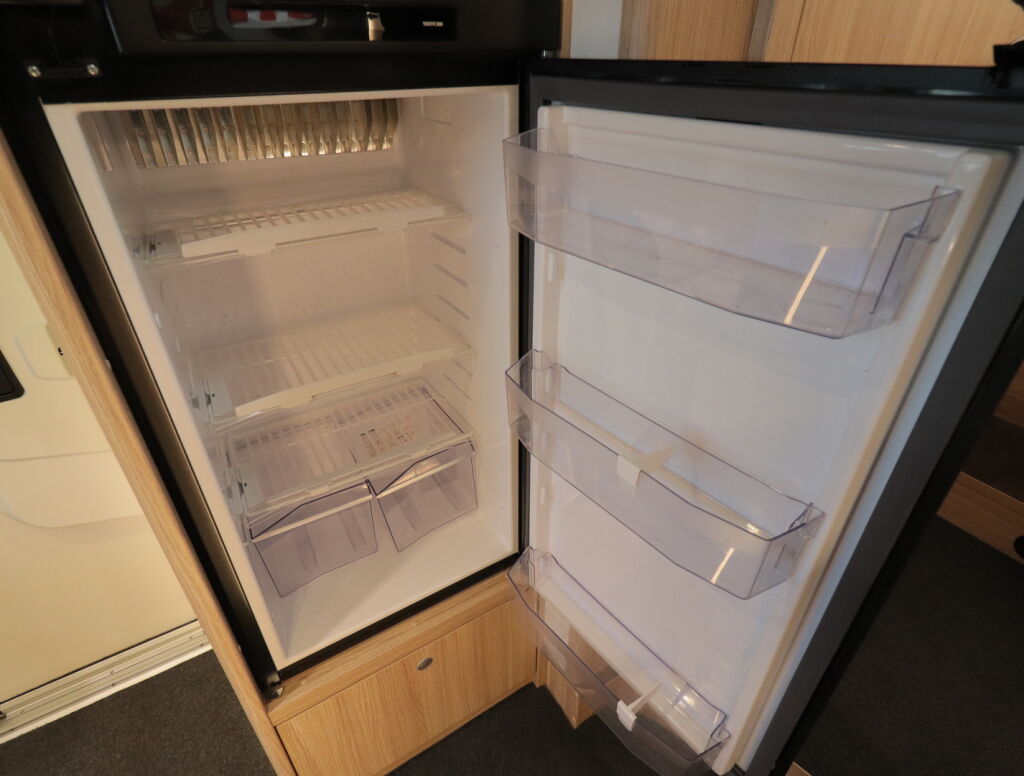 Sunlight T 68 2021 Valkoinen