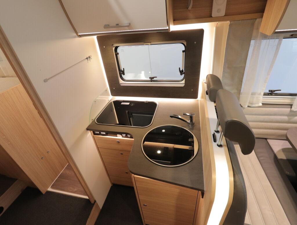 Sunlight T 68 2021 Valkoinen