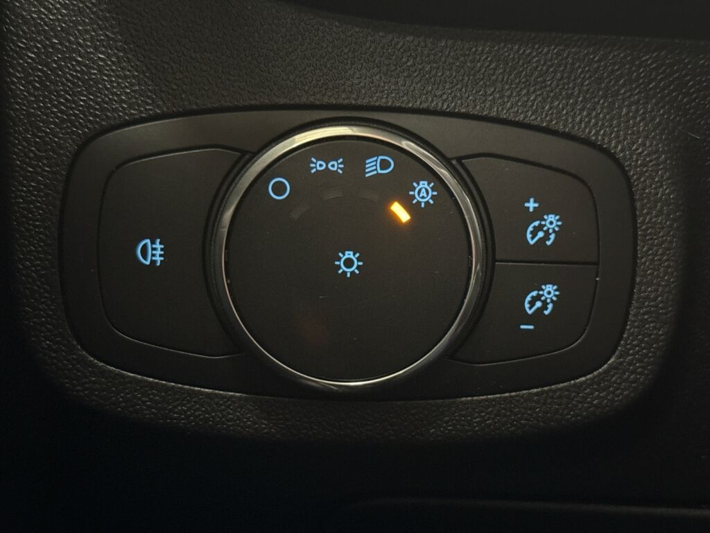 Ford Fiesta 2023 Musta