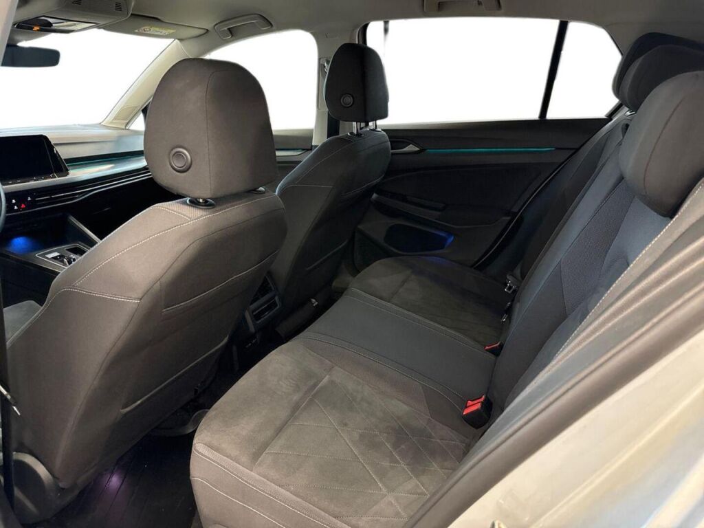 Volkswagen Golf 2022 Harmaa