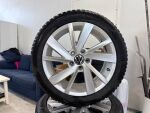 Volkswagen Golf 2022 Harmaa