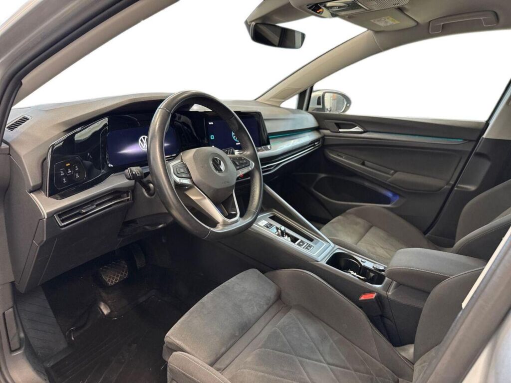 Volkswagen Golf 2022 Harmaa