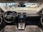 Skoda Superb 2022 Musta