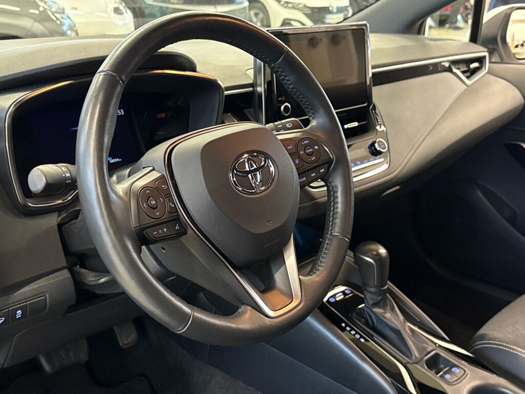 Toyota Corolla 2022 Valkoinen