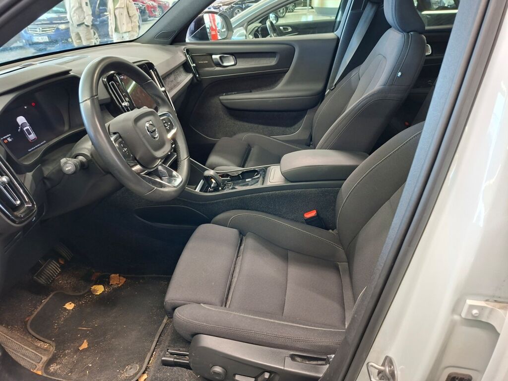 Volvo XC40 2022 Valkoinen