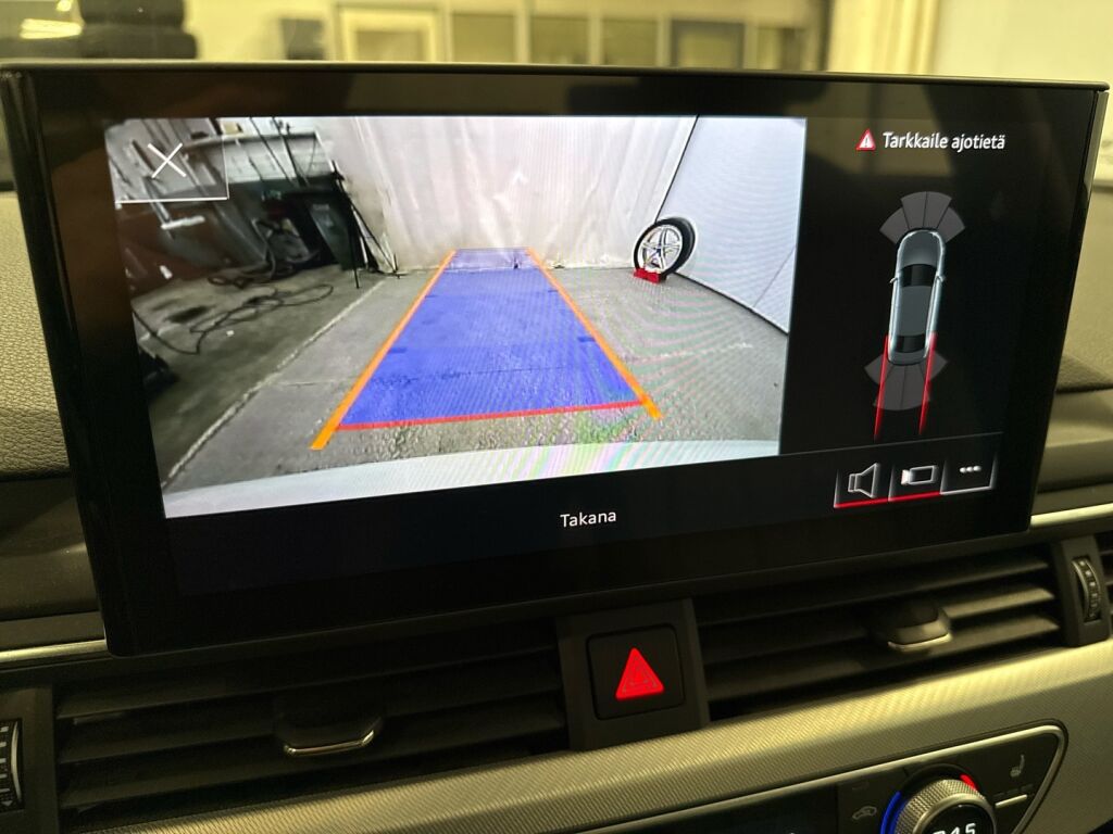 Audi A4 2023 Valkoinen