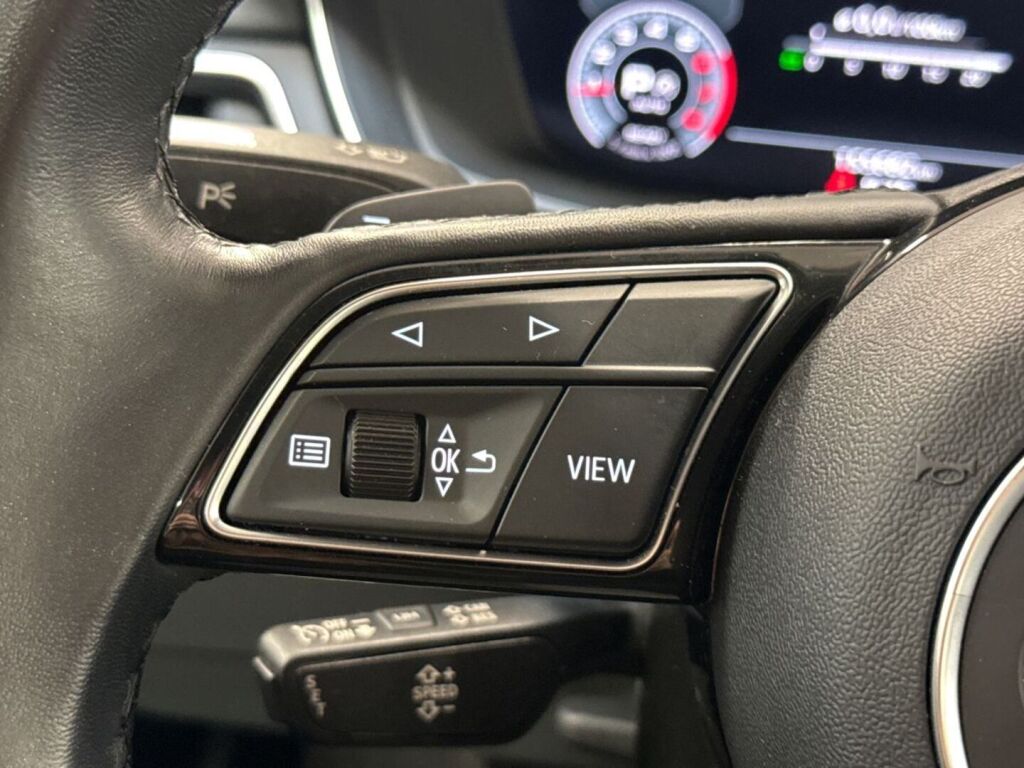 Audi A4 2023 Valkoinen