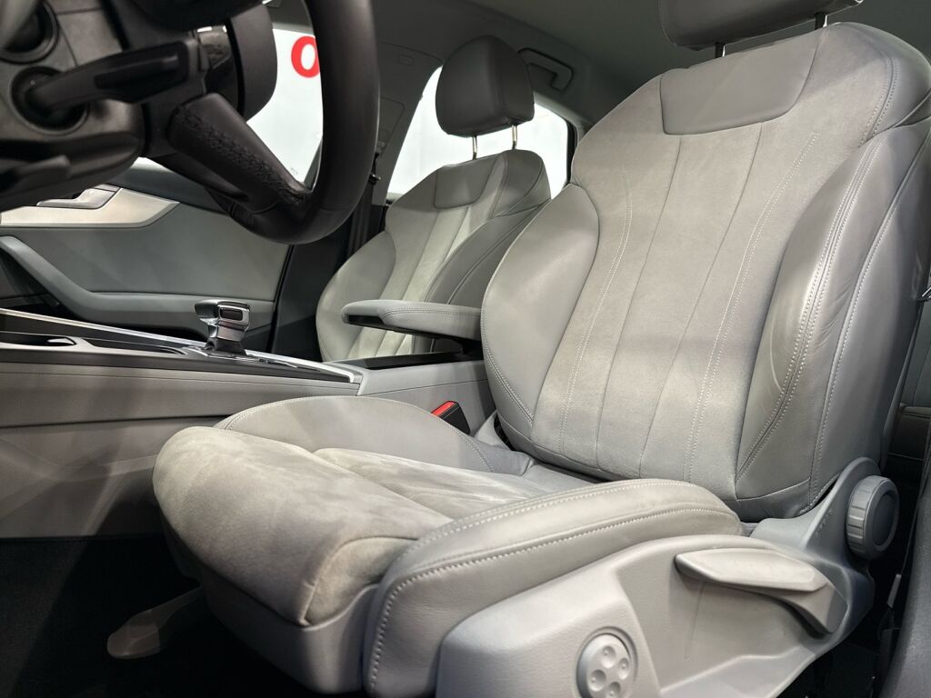 Audi A4 2023 Valkoinen