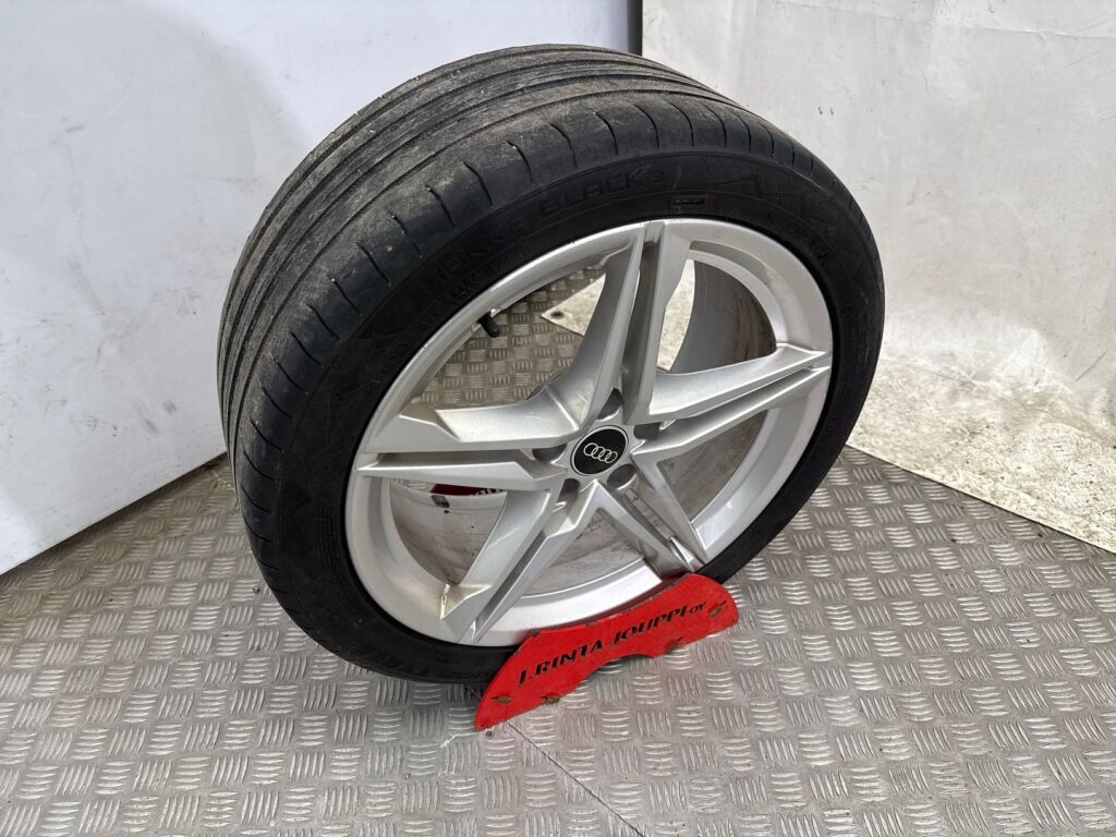 Audi A4 2023 Valkoinen