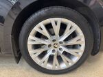 Skoda Superb 2023 Musta