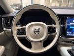 Volvo V60 2023 Musta
