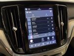 Volvo V60 2023 Musta