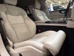 Volvo V60 2023 Musta