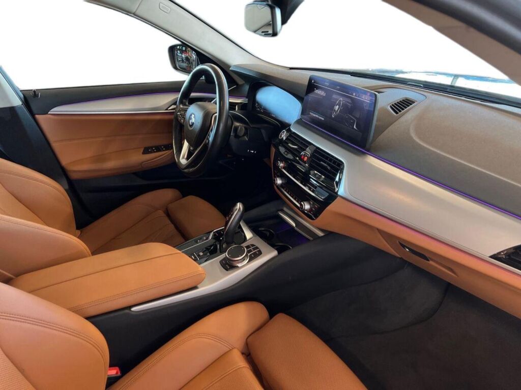 BMW 530 2023 Harmaa