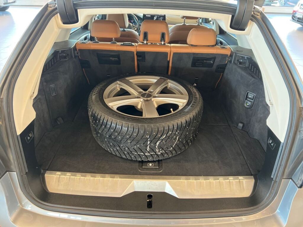 BMW 530 2023 Harmaa