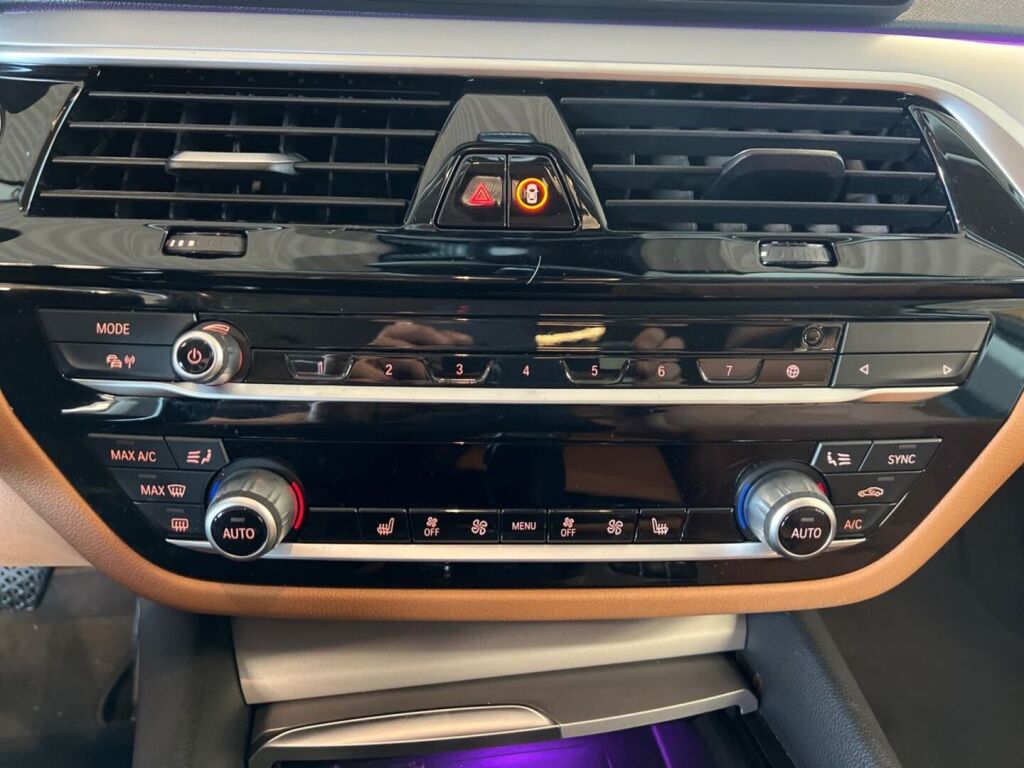 BMW 530 2023 Harmaa