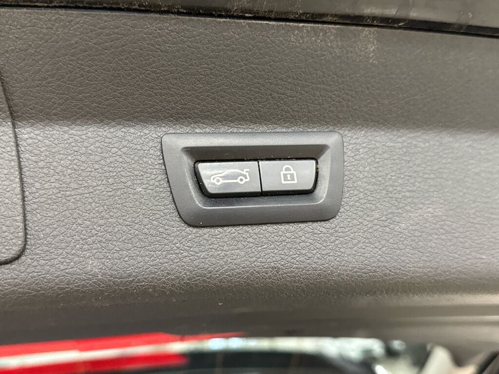 BMW 218 2022 Musta