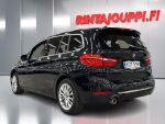 BMW 218 2022 Musta