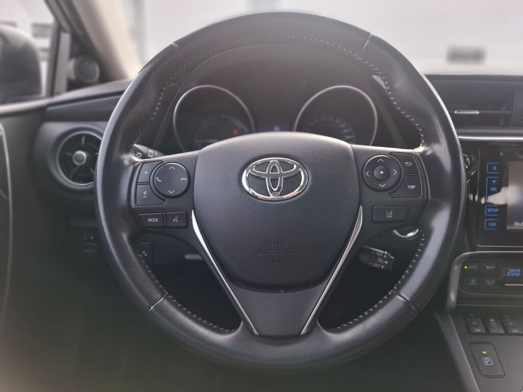 Toyota Auris 2017 Harmaa