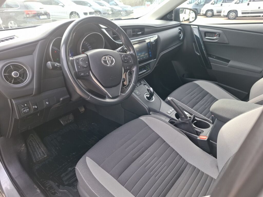 Toyota Auris 2017 Harmaa