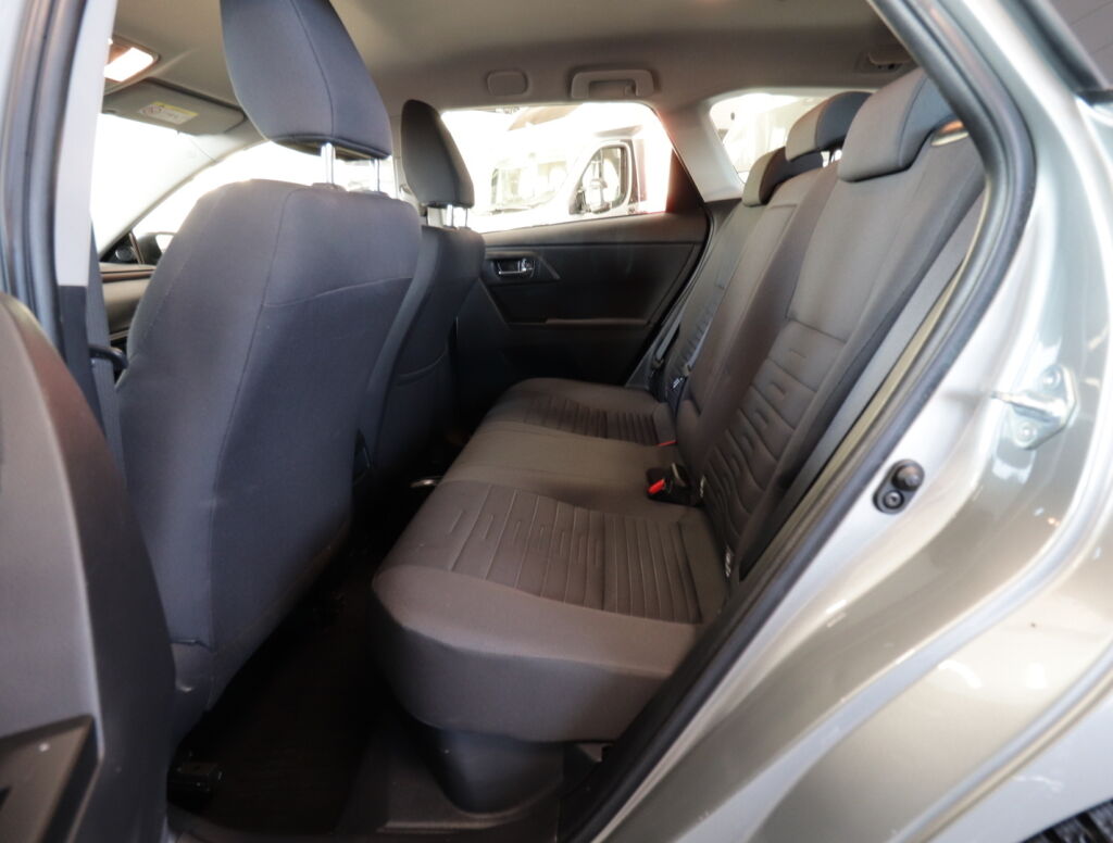 Toyota Auris 2017 Harmaa