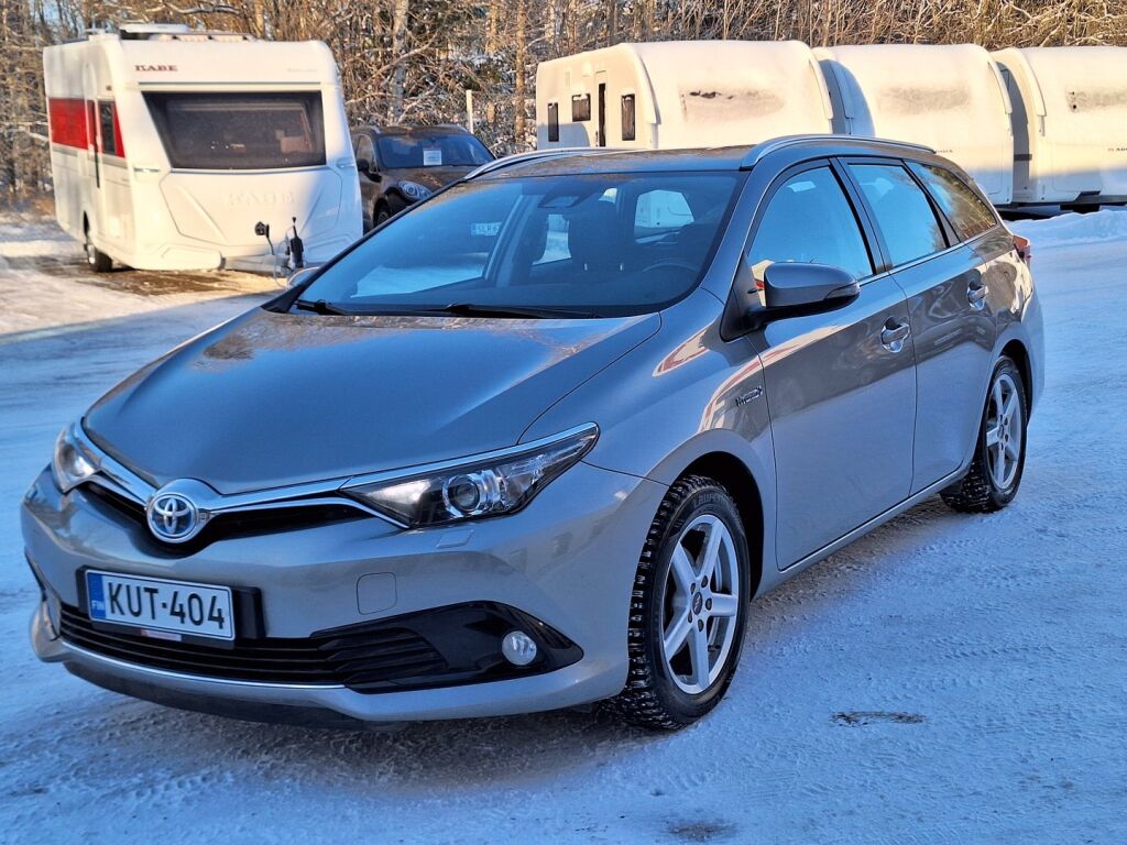 Toyota Auris 2017 Harmaa