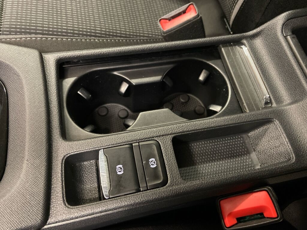 Skoda Octavia 2022 Valkoinen