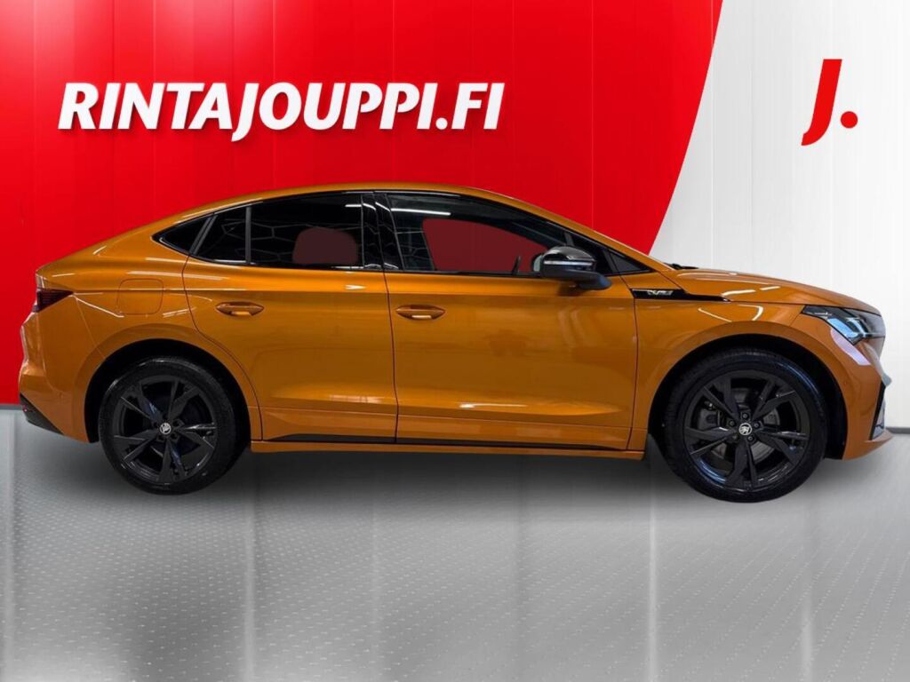 Skoda Enyaq 2022 Oranssi